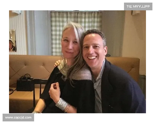 戴资颖在台湾绘画比赛中展示油画作品展现艺术才华与运动精神融合